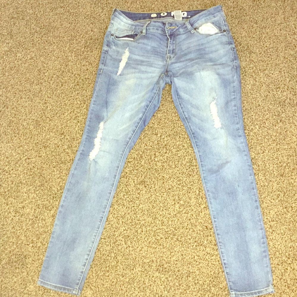 Light wash jeans